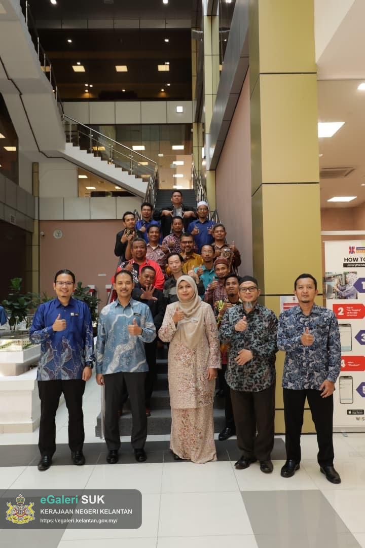 bengkel-kerja-training-of-trainer-tot-peningkatan-kompetensi-digital-duta-guru-stem-negeri-kelantan-pedagogi-berasaskan-ai-sempena-program-pembangunan-sains-dan-teknologi-ppst-tahun-2026-33.jpg