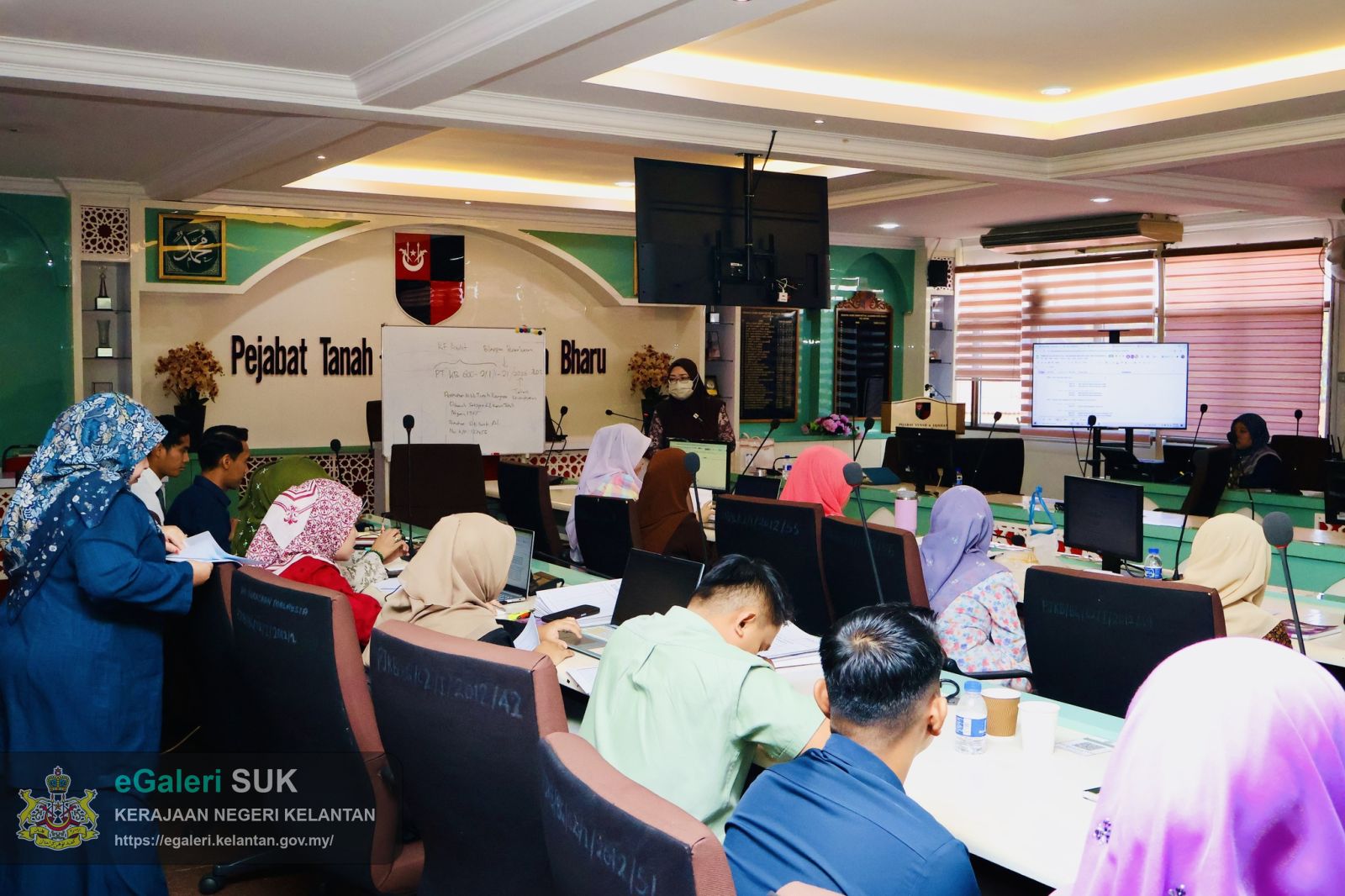 bengkel-klasifikasi-fail-pejabat-tanah-jajahan-kota-bharu-2.jpg