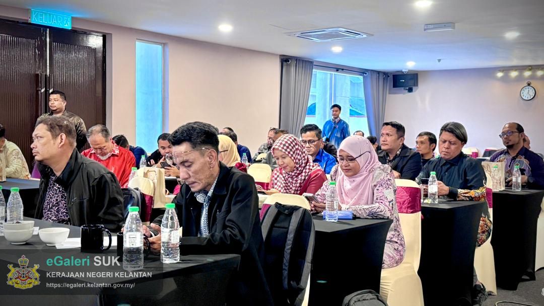 bengkel-pembangunan-chatbot-ai-kerajaan-negeri-kelantan-16.jpeg
