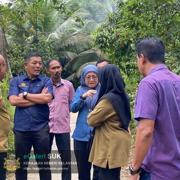 lawatan-icu-jpm-dan-bahagian-bencana-suk-negeri-kelantan-ke-jambatan-kg-chatel,-kuala-krai-2.jpg