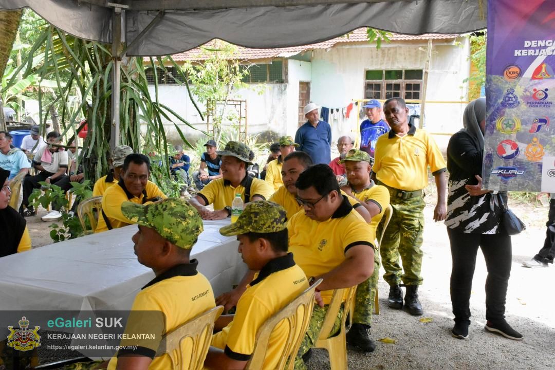 program-gotongroyong-sapu-habis--clear-port-25.jpg