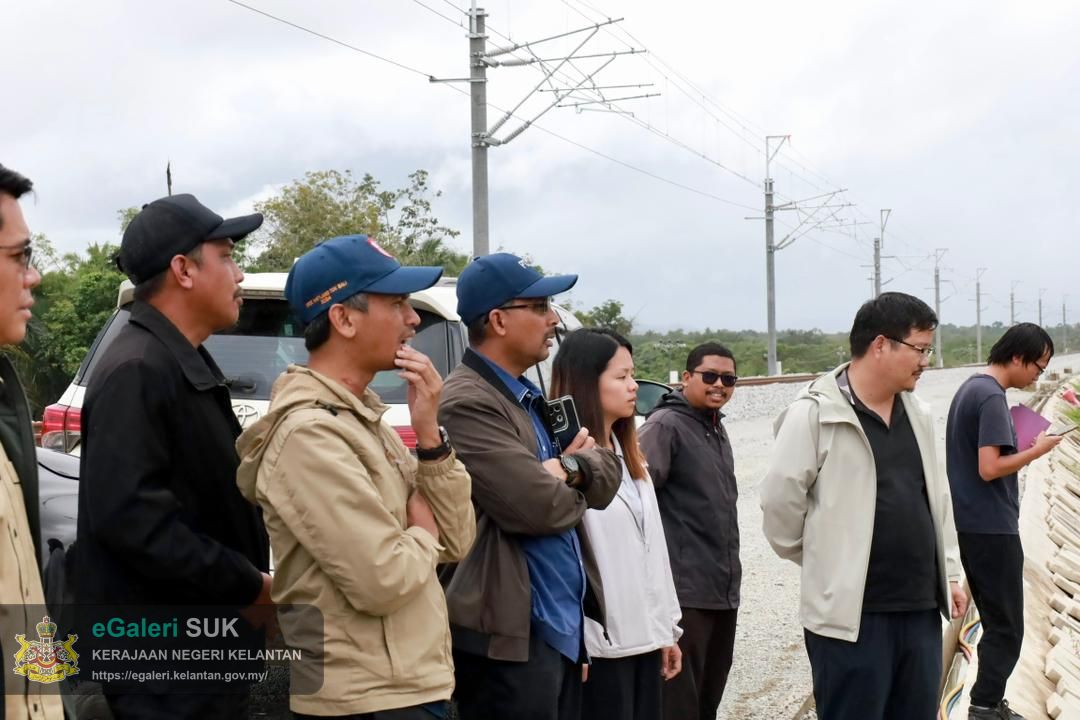 tinjauan-kawasan-banjir-berkaitan-projek-ecrl-di-bukit-abal-17.jpg