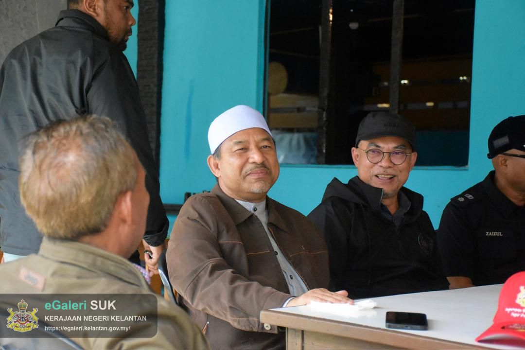 lawatan-yab-menteri-besar-kelantan-ke-pps-sk-dalam-rhu-pasir-puteh-4.jpg