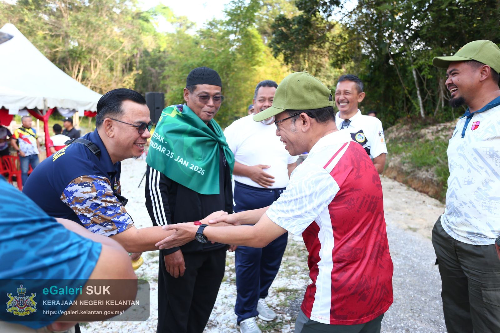 program-pendakian-bukit-chupak---taman-rekreasi-hutan-dalam-bandar,-jajahan-gua-musang-23.jpg