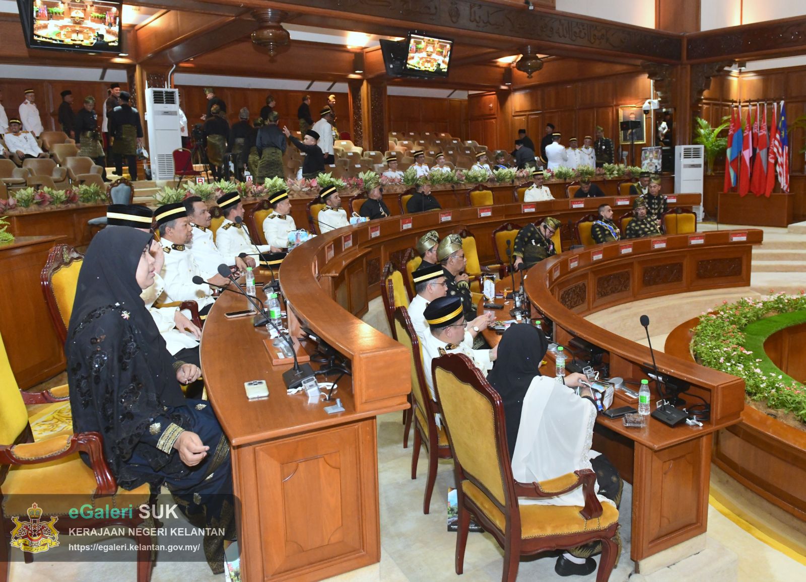 istiadat-pembukaan-penggal-keempat-dewan-negeri-kelantan-yang-ke15-tahun-2026-15.jpeg