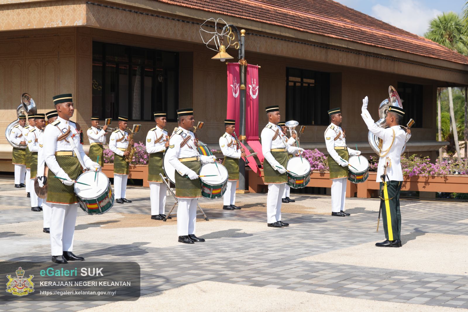 istiadat-perasmian-pembukaan-penggal-keempat-dewan-negeri-kelantan-4.jpg
