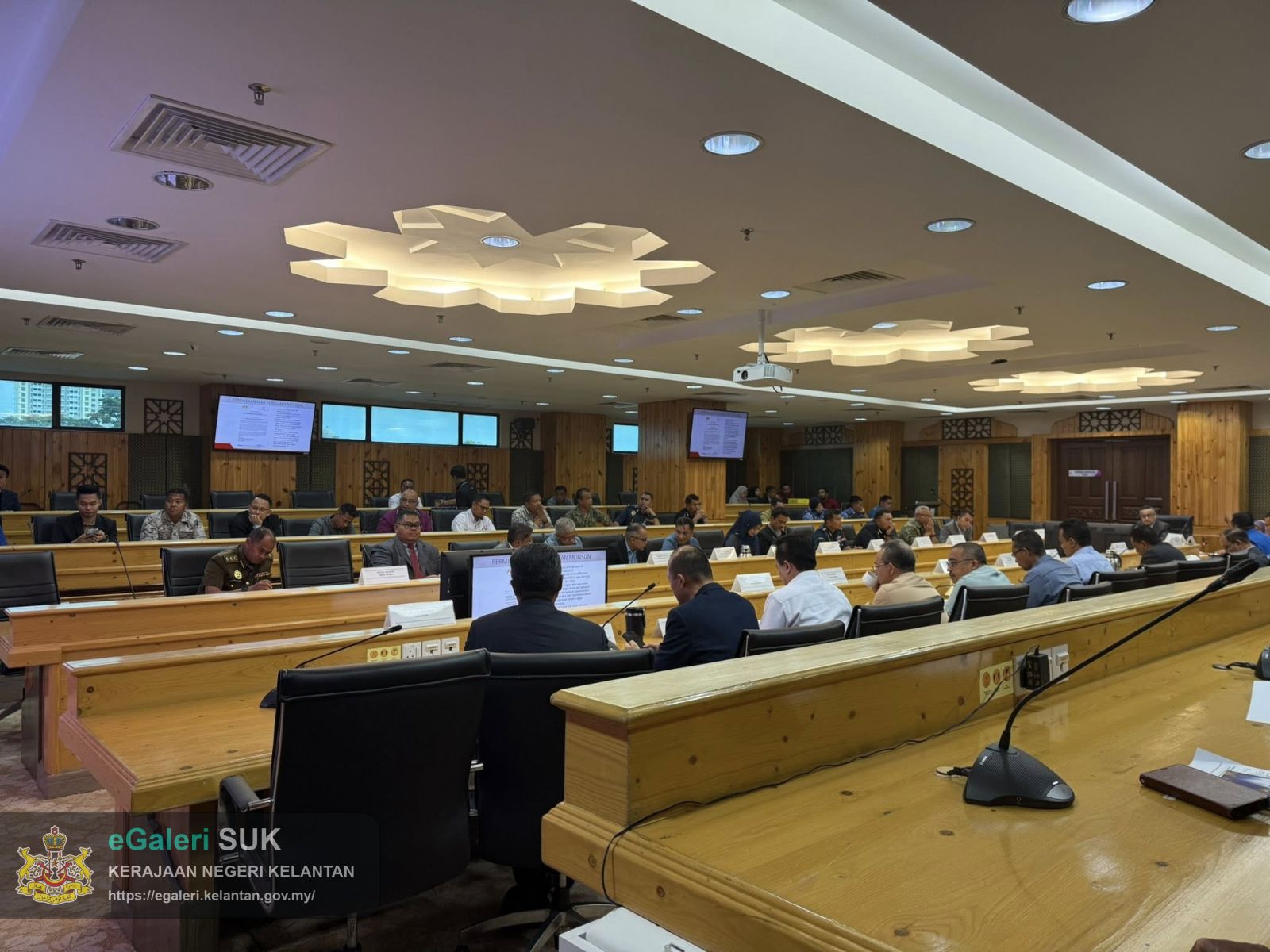 mesyuarat-jawatankuasa-pengurusan-bencana-negeri-(jpbn)-kelantan-bil.-1/2025-persediaan-menghadapi-monsun-timur-laut-(mtl)-2025/2026-15.jpg