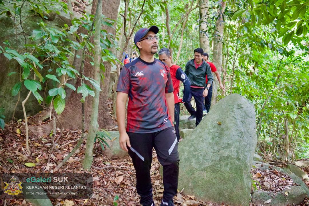 program-hiking-bersama-ketua-jajahan-pasir-puteh-anjuran-bersama-perkumpulan-perempuan-pasir-puteh-dan-kelab-berkesan-ptjpp-serta-puspanita-sri-pasir-puteh-26.jpg