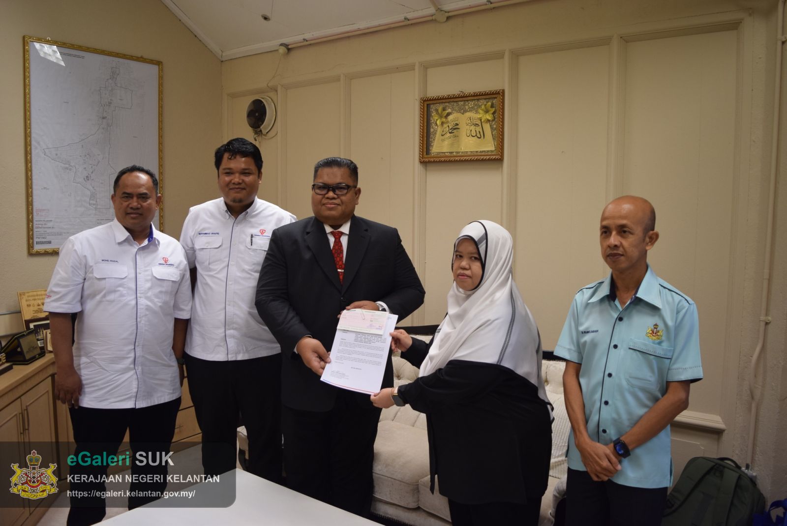 kunjungan-hormat-ibu-pejabat-tenaga-nasional-berhad-(unit-tanah),-kuala-lumpur-ke-pejabat-tanah-dan-jajahan-jeli-5.jpg