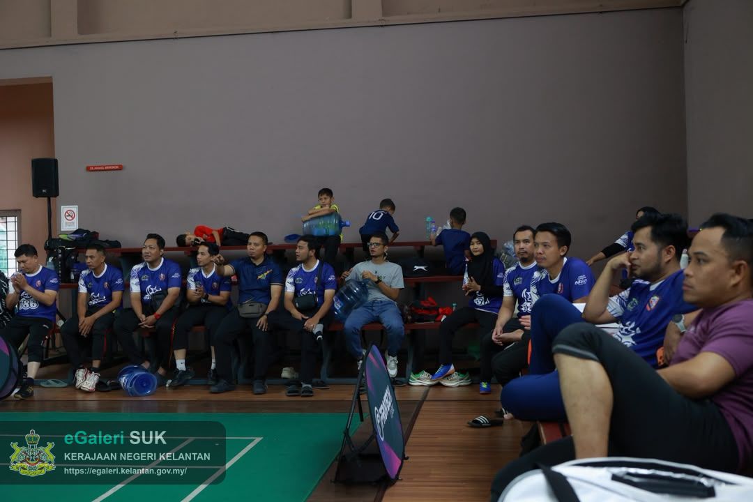 kejohanan-badminton-kompleks-kota-darulnaim-6.jpeg