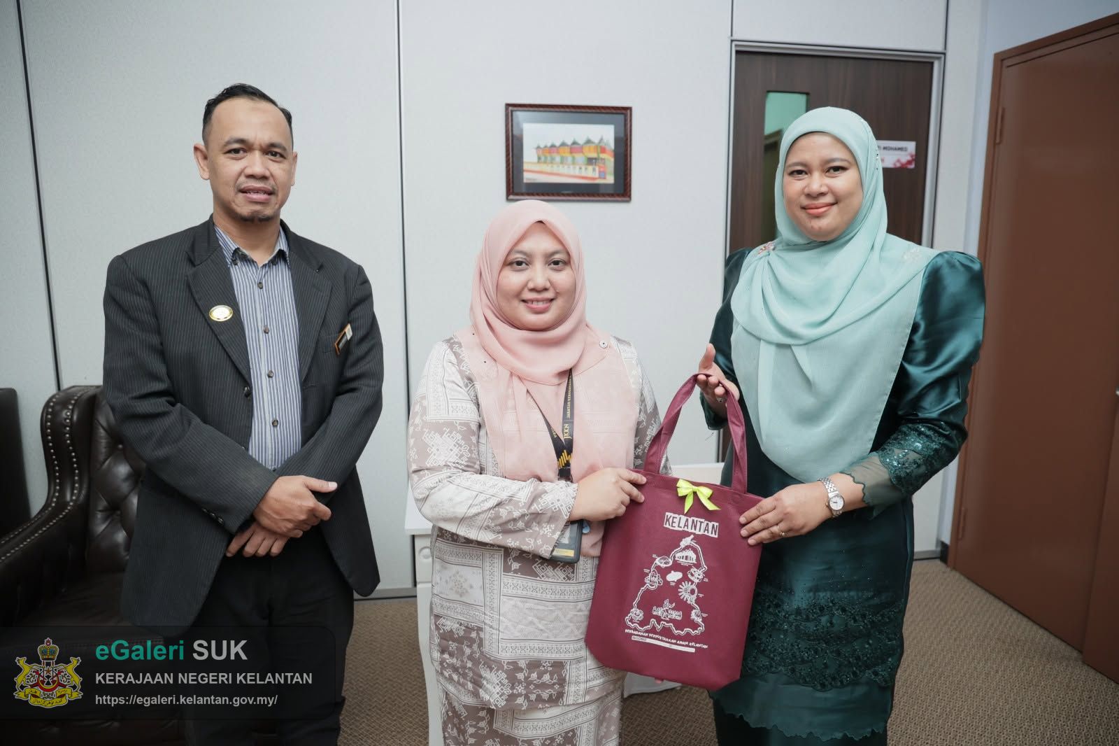 kunjungan-hormat-dari-jabatan-kebudayaan-dan-kesenian-negeri-kelantan-4.jpg