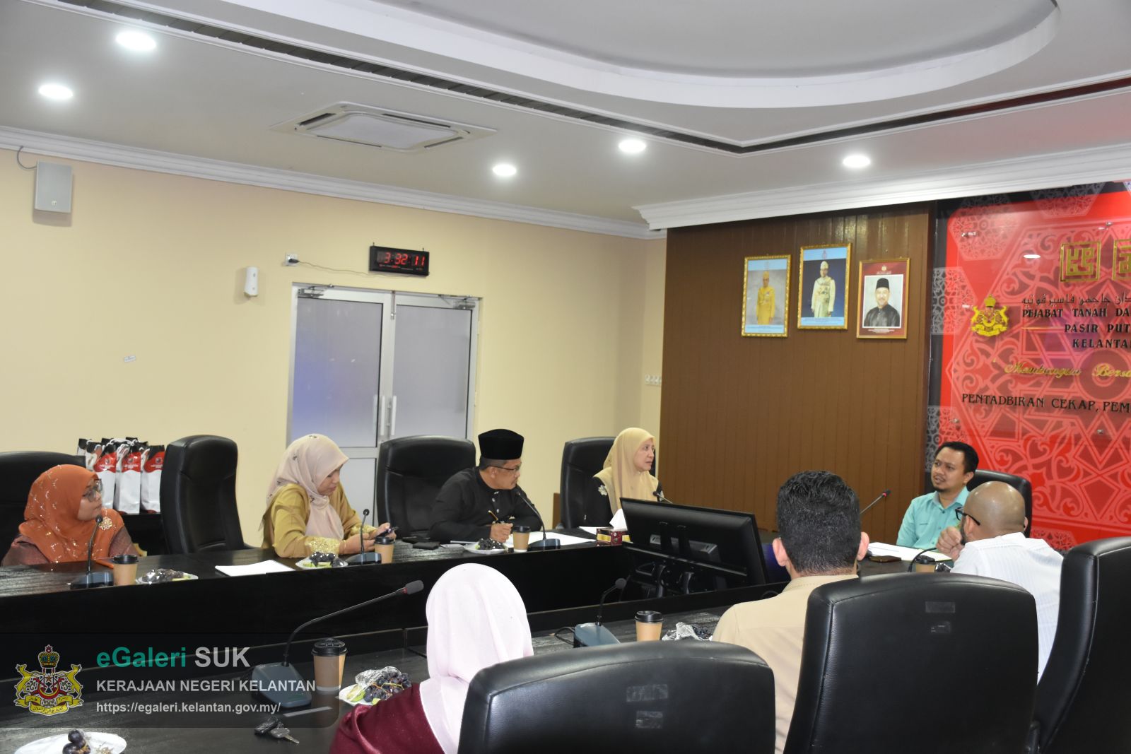 kunjungan-hormat-dengan-reaktor-uitm-kepada-ketua-jajahan-pasir-puteh-3.JPG
