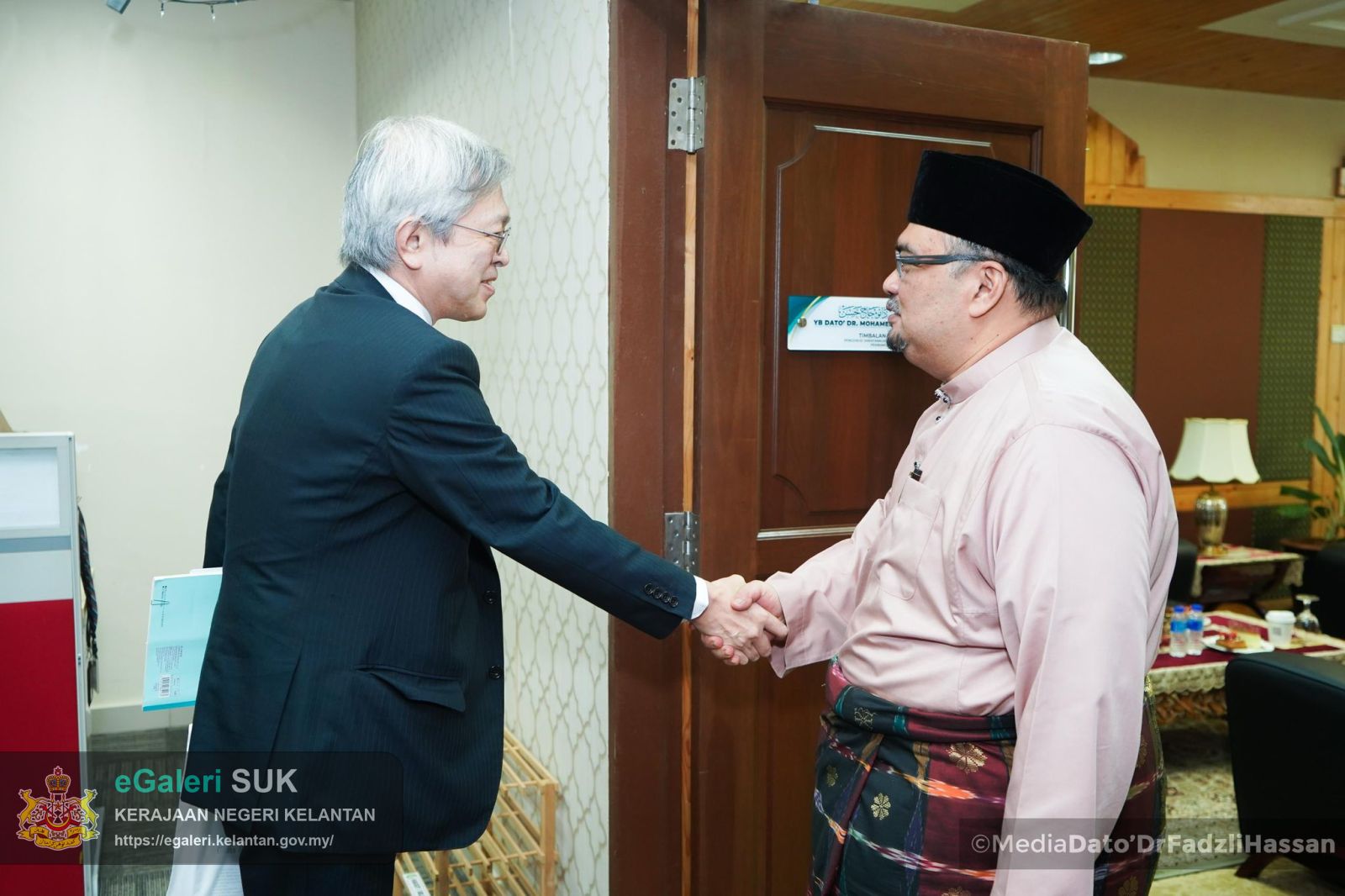 kunjungan-hormat-tuan-yang-terutama-machida-shinya-konsul-jeneral-jepun-2.jpg