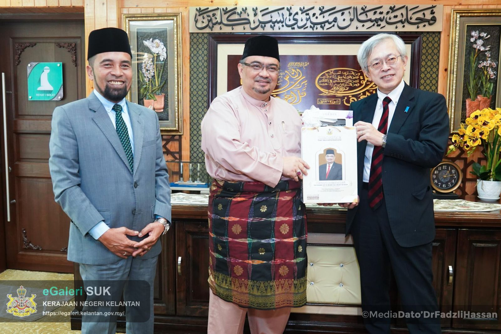 kunjungan-hormat-tuan-yang-terutama-machida-shinya-konsul-jeneral-jepun-3.jpg