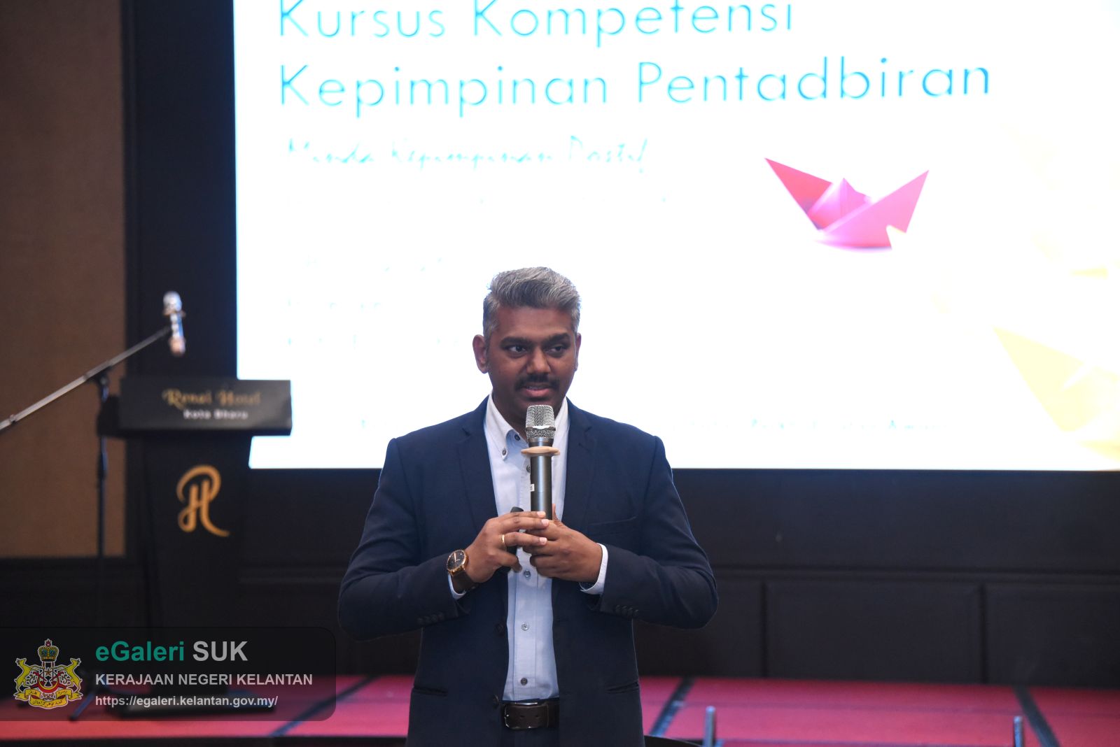 kursus-kompetensi-kepimpinan-pentadbiran-5.JPG