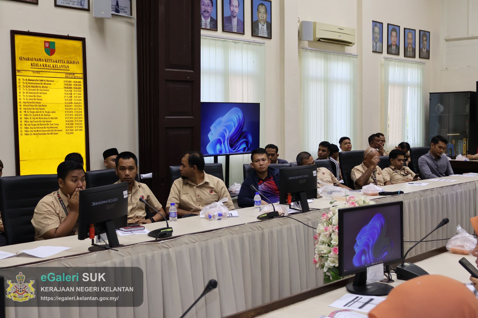 kursus-pengurusan-psikologi-dan-pengurusan-kewangan-oleh-pegawai-psikologi-bahagian-pengurusan-sumber-manusia-suk-kelantan-di-pejabat-tanah-dan-jajahan-kuala-krai-2.JPG