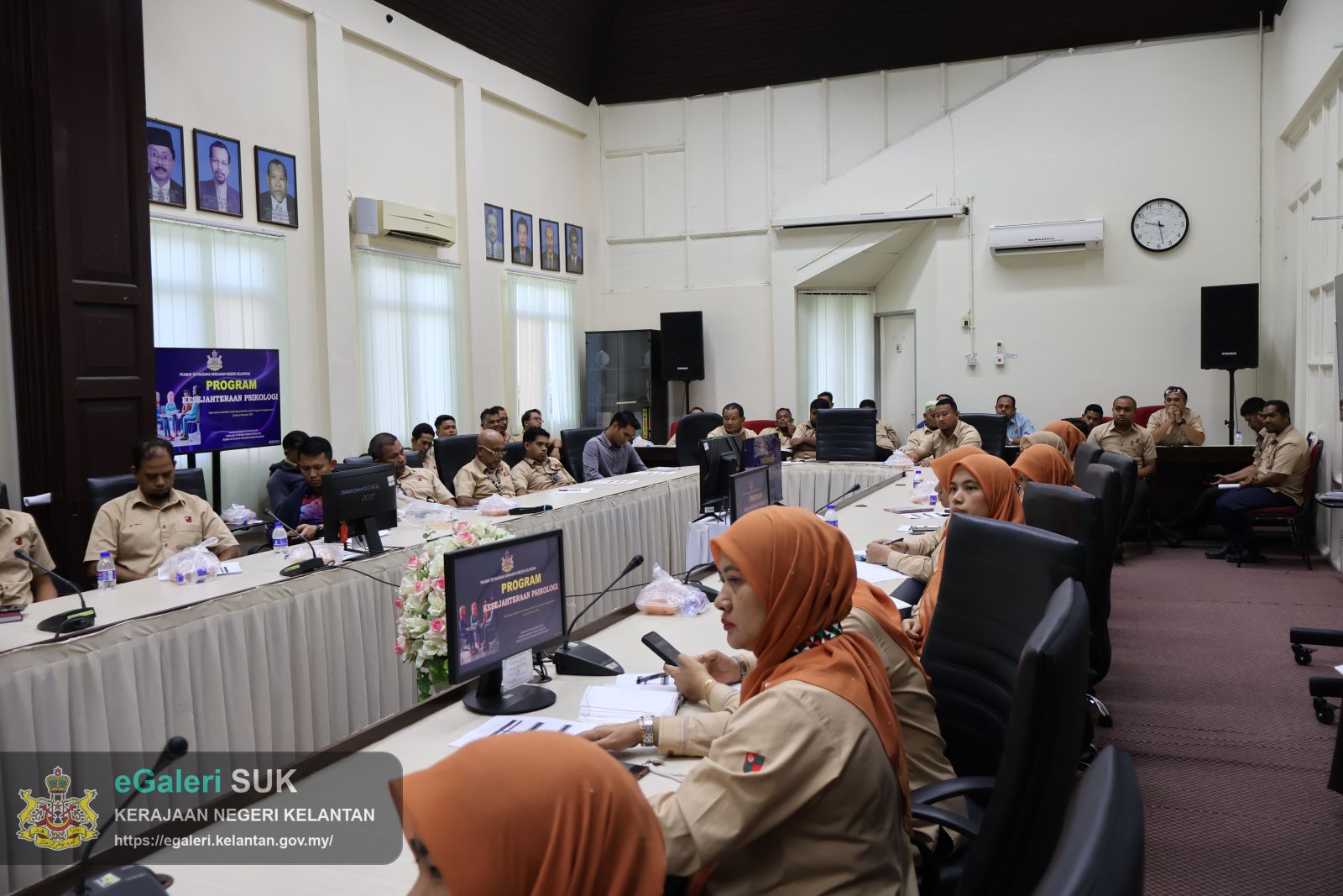 kursus-pengurusan-psikologi-dan-pengurusan-kewangan-oleh-pegawai-psikologi-bahagian-pengurusan-sumber-manusia-suk-kelantan-di-pejabat-tanah-dan-jajahan-kuala-krai-7.JPG