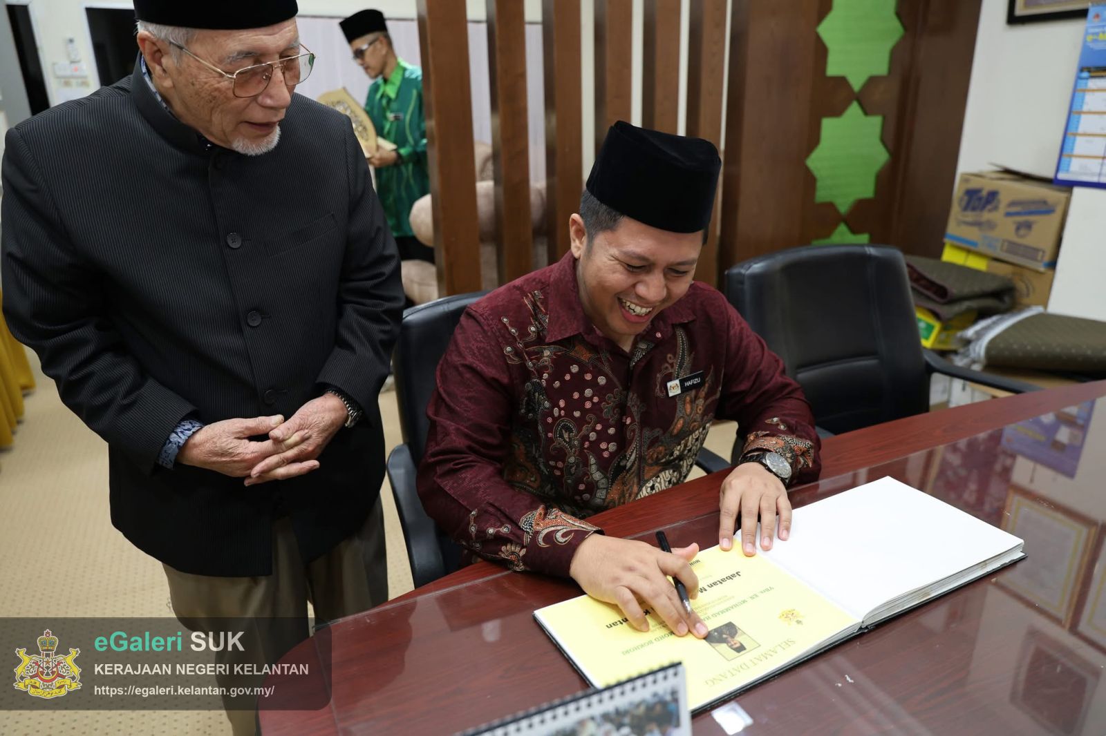kunjungan-hormat-kdn-ke-jabatan-mufti-negeri-kelantan-3.jpeg