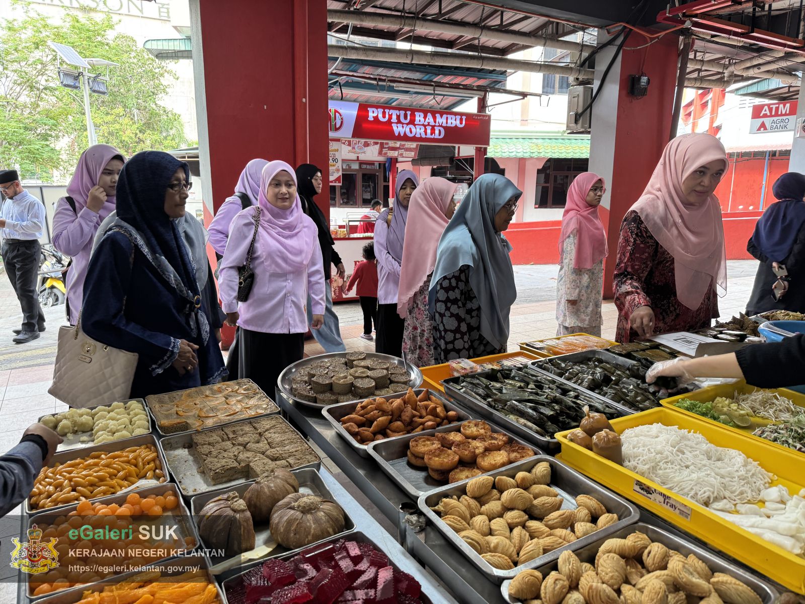 lawatan-isteri-delegasi-mesyuarat-jawatankuasa-muzakarah-majlis-islam-malaysia-2.jpg