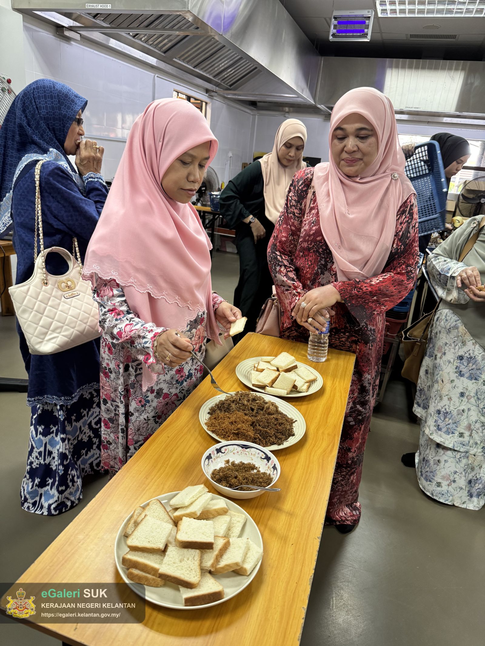 lawatan-isteri-delegasi-mesyuarat-jawatankuasa-muzakarah-majlis-islam-malaysia-22.jpg