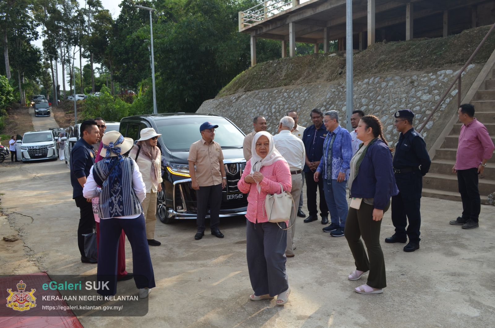 lawatan-muhibbah-delegasi-sarawak-ke-jajahan-kuala-krai-2.JPG