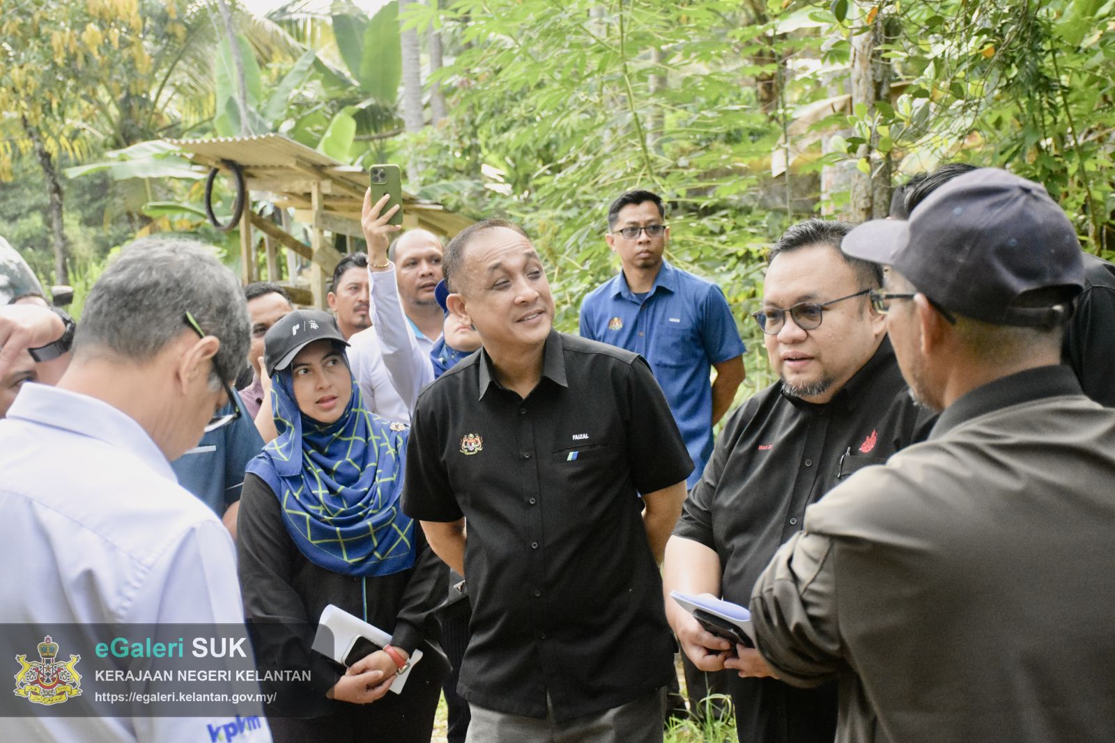 lawatan-tapak-tindakan-susulan-kpkm-ke-atas-keputusankeputusan-mesyuarat-pembangunan-jajahan-pasir-puteh-oleh-yab-perdana-menteri-malaysia-5.JPG