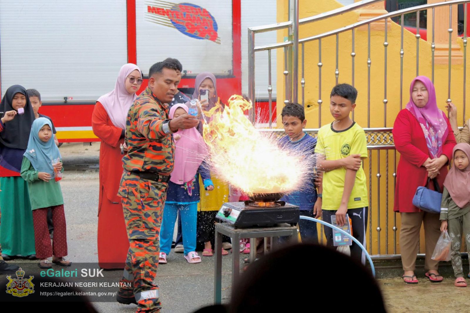 perasmian-sempena-program-santuni-madani-jabatan-kehakiman-syariah-malaysia-di-kampung-permatang-rambai-12.jpeg
