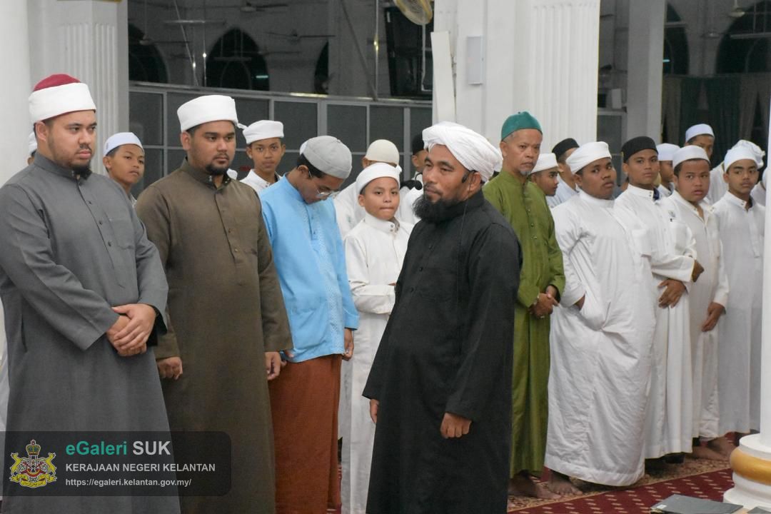 majlis-solat-hajat-dan-doa-selamat-sempena-perayaan-ulang-tahun-ke56-kdymm-sultan-muhammad-v-tahun-2025-22.jpg