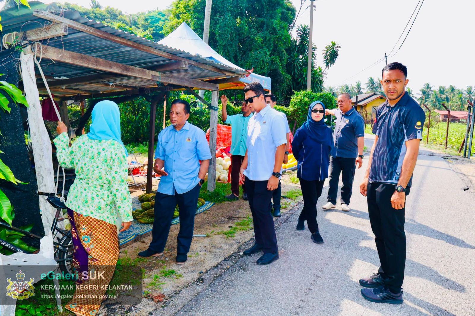 lwatan-yabrs-ketua-jajahan-ke-projek-tanaman-banggol-melon-rock-melon-11.jpg