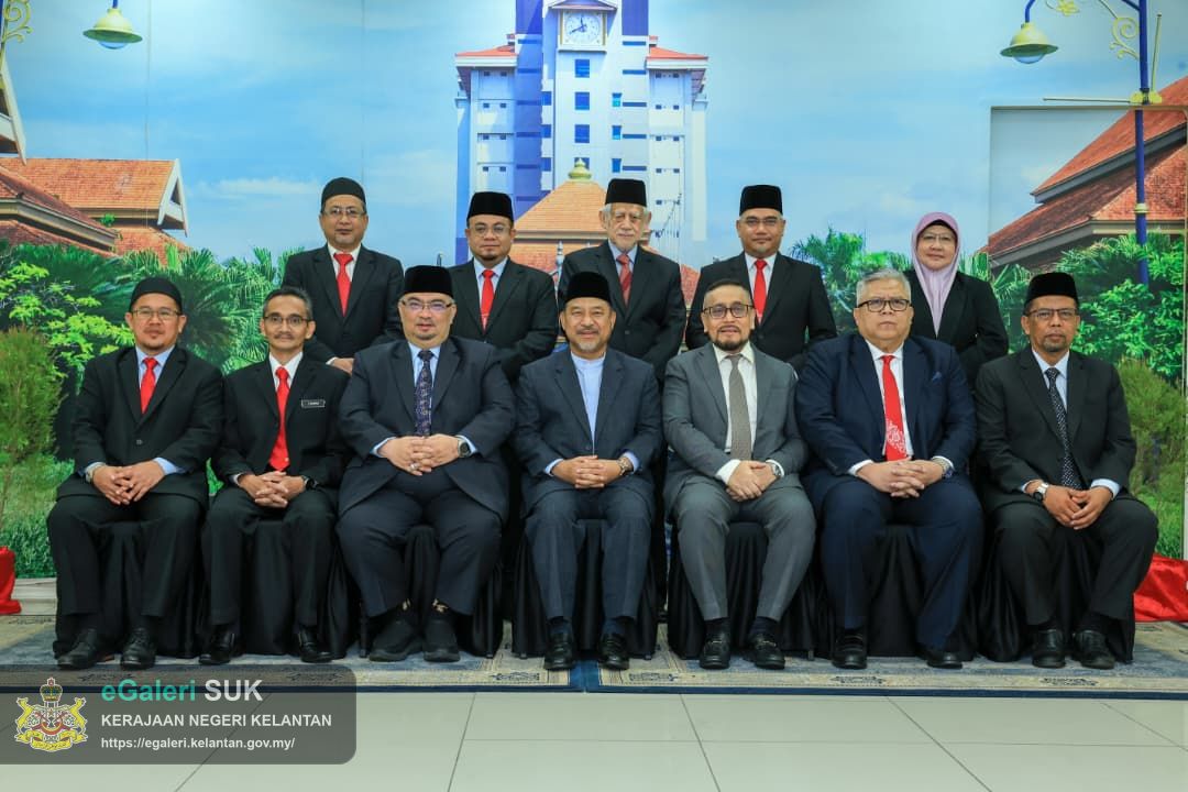 majlis-angkat-sumpah-yb-penasihat-undang-undang-negeri-kelantan-1.jpeg