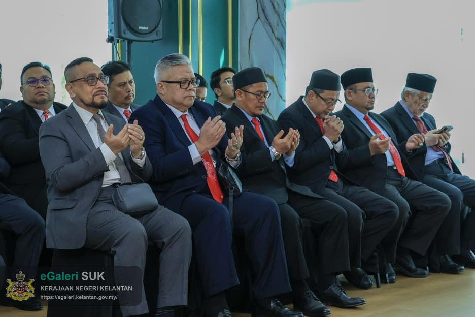 majlis-angkat-sumpah-yb-penasihat-undang-undang-negeri-kelantan-7.jpeg