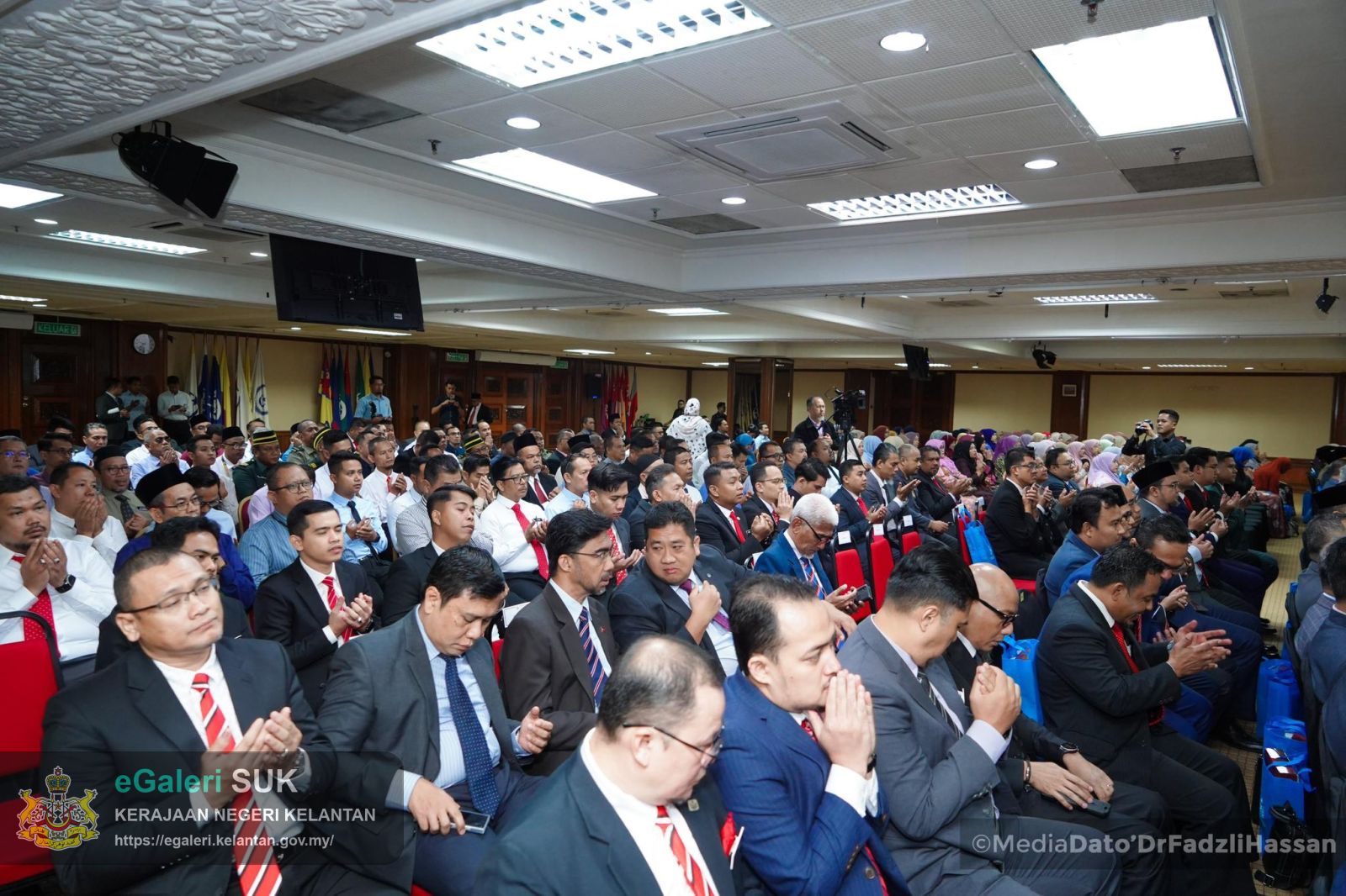 majlis-anugerah-perkhidmatan-cemerlang-perkhidmatan-awam-negeri-kelantan-2024-1.jpg