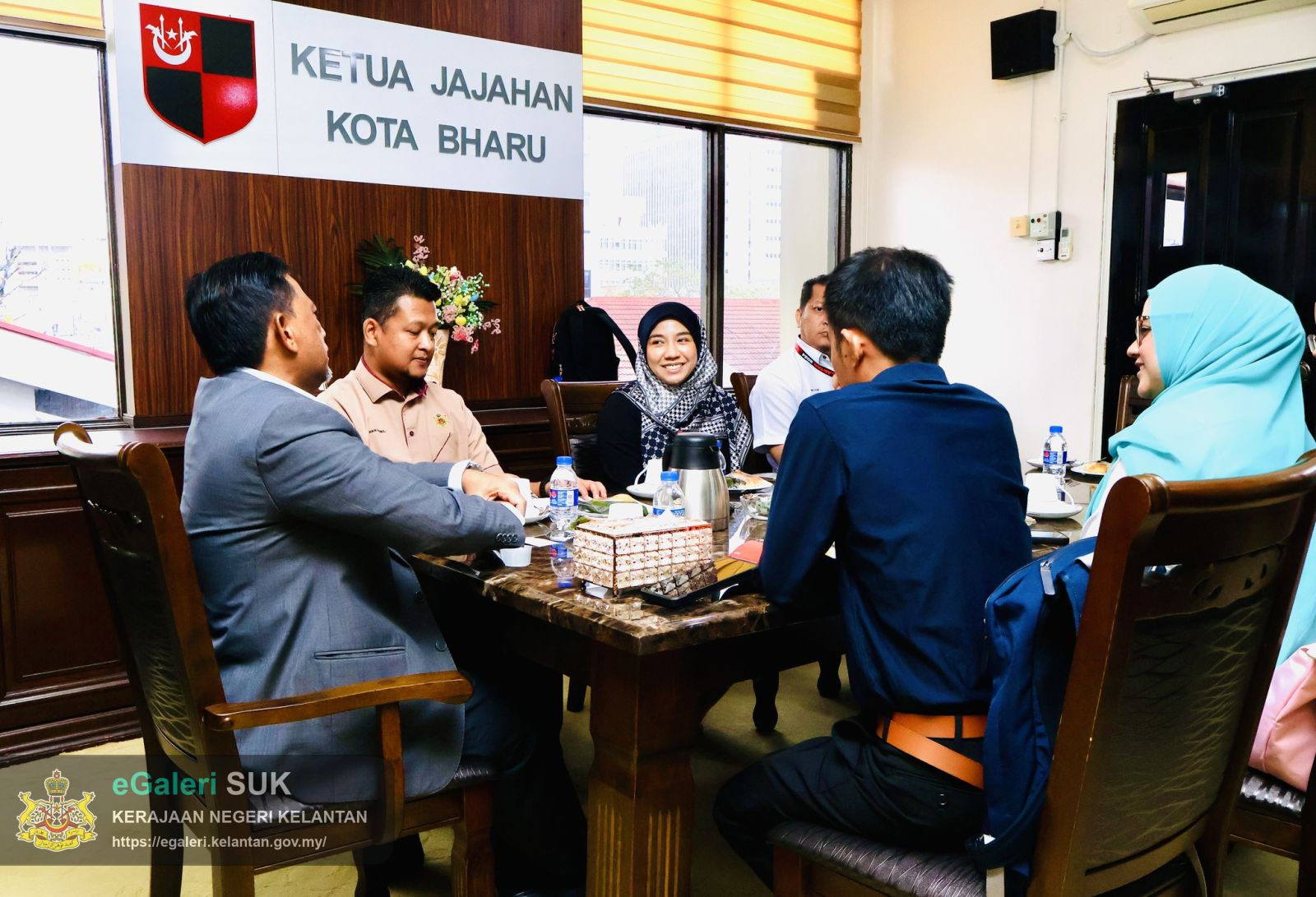 majlis-kunjungan-hormat-yayasan-petronas-bersama-ketua-jajahan-3.jpg