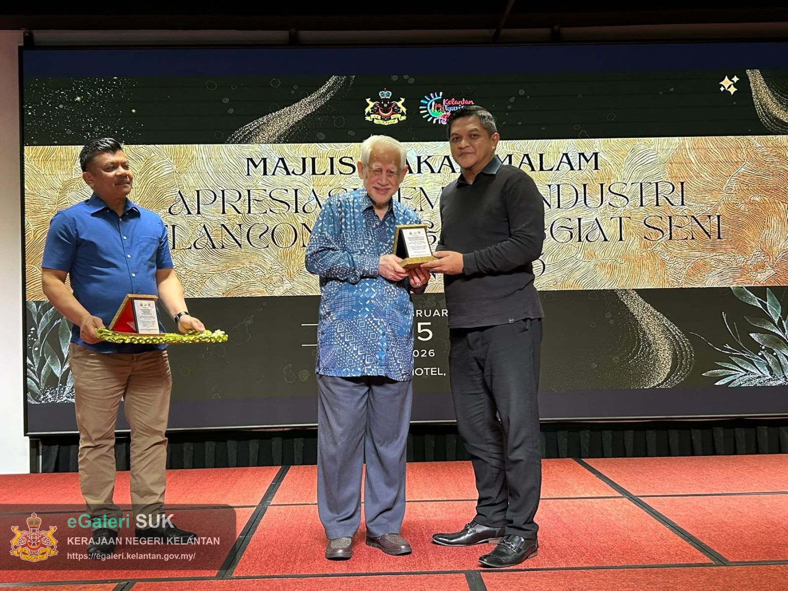 majlis-makan-malam-apresiasi-pemain-industri-pelancongan-penggiat-seni-tahun-2025-11.JPG