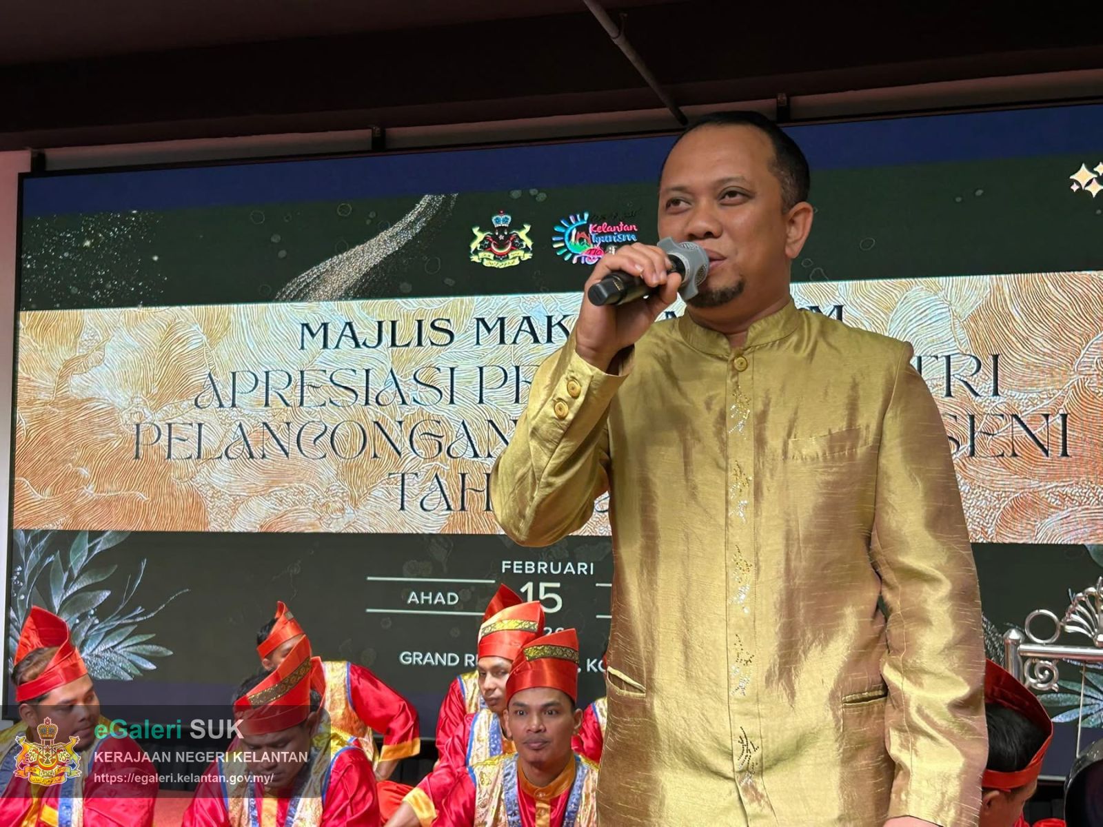majlis-makan-malam-apresiasi-pemain-industri-pelancongan-penggiat-seni-tahun-2025-18.JPG