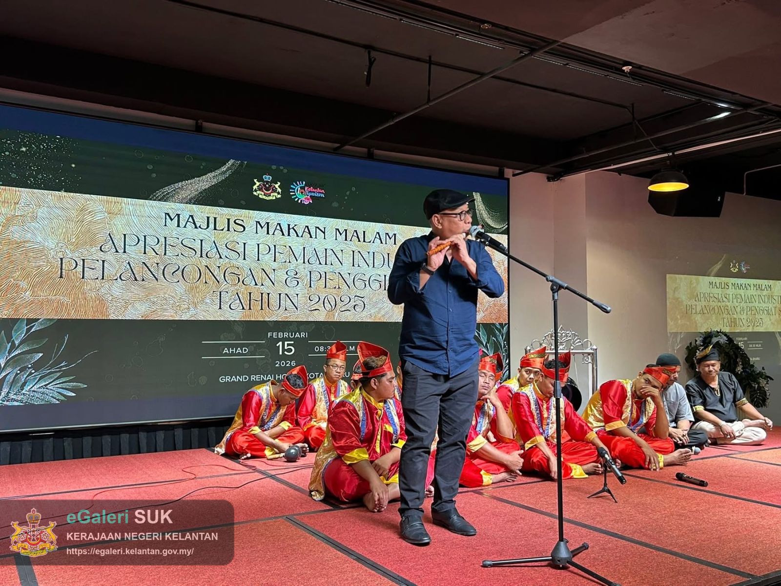 majlis-makan-malam-apresiasi-pemain-industri-pelancongan-penggiat-seni-tahun-2025-19.JPG