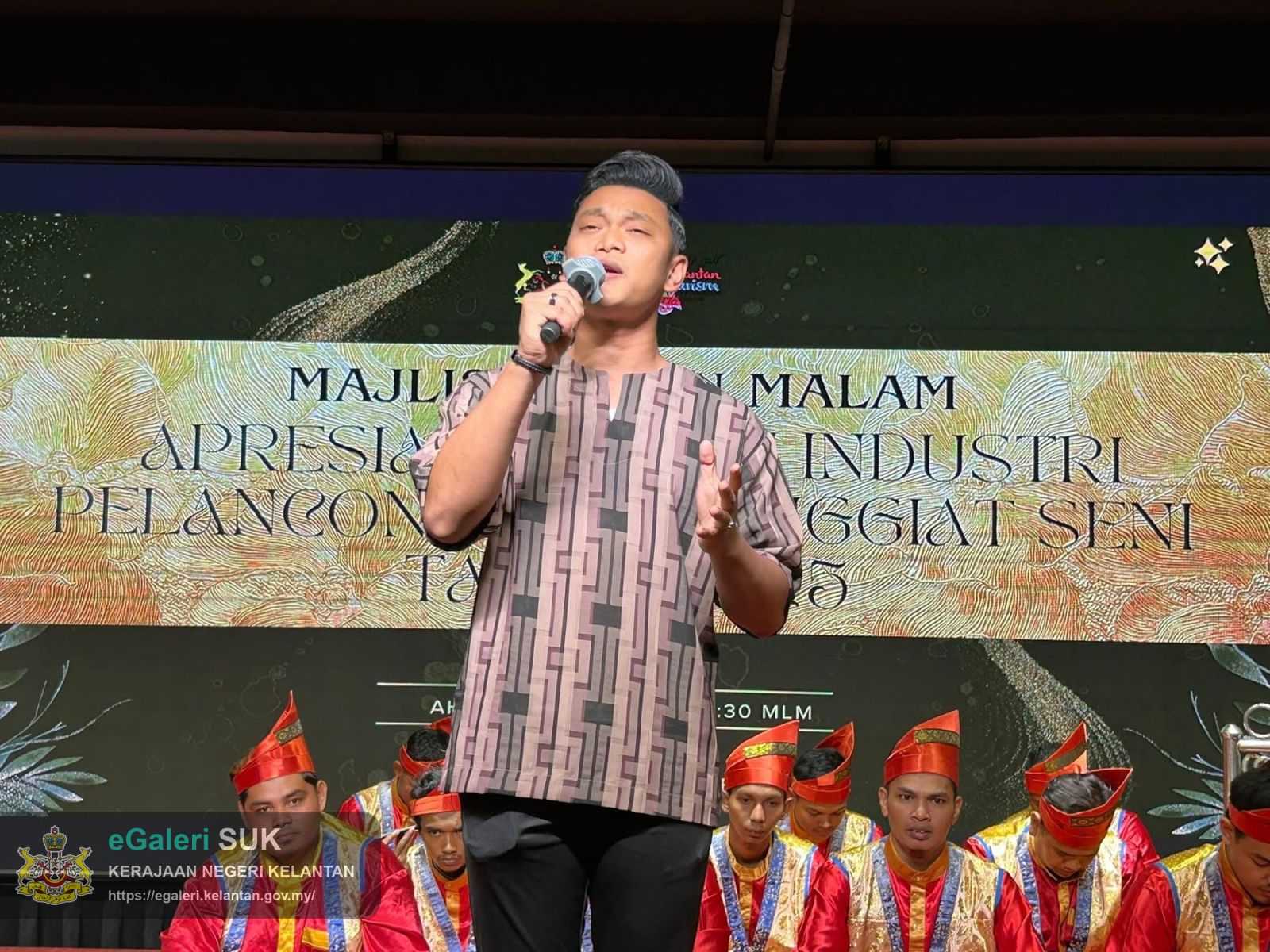 majlis-makan-malam-apresiasi-pemain-industri-pelancongan-penggiat-seni-tahun-2025-20.JPG