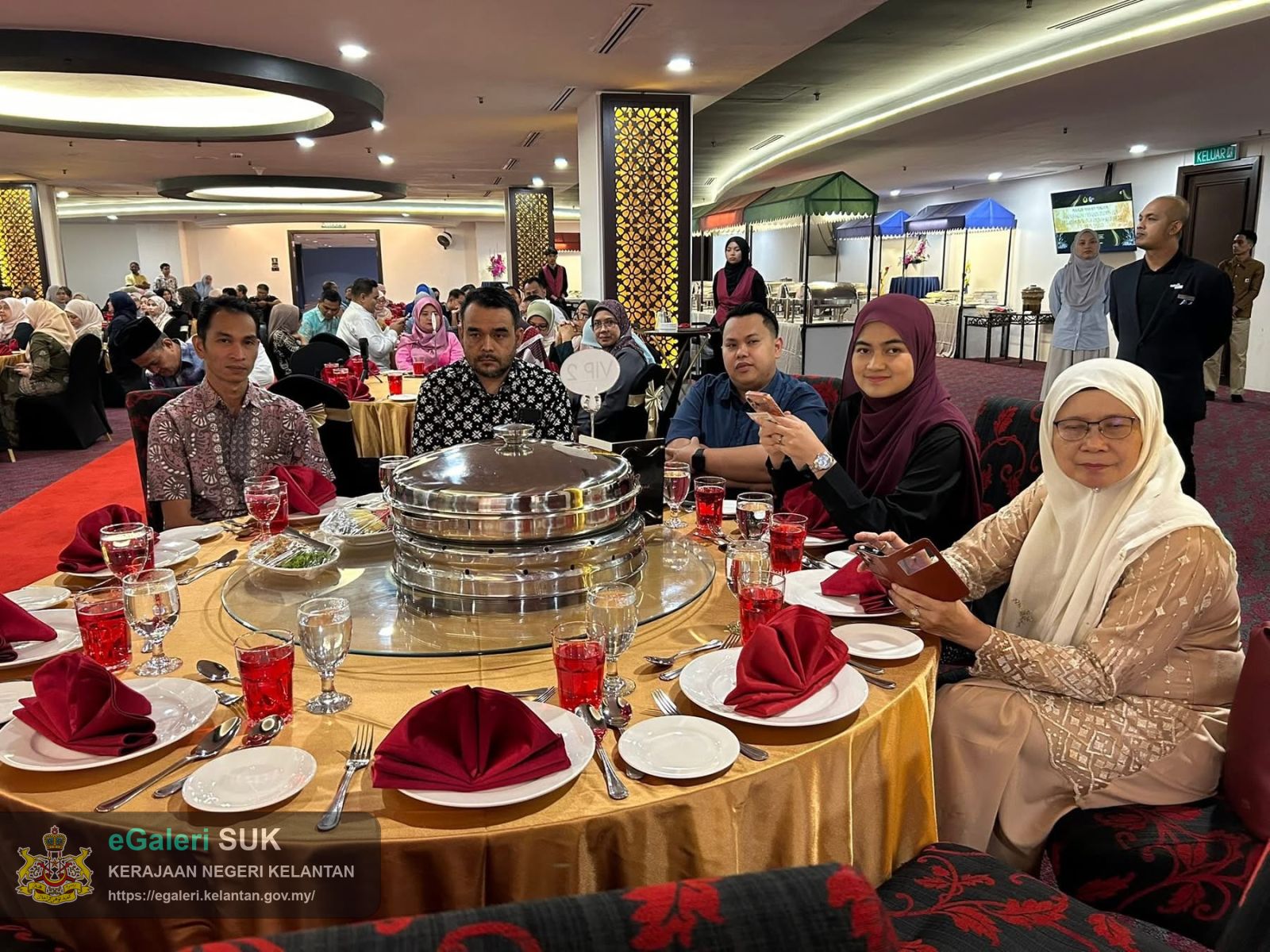 majlis-makan-malam-apresiasi-pemain-industri-pelancongan-penggiat-seni-tahun-2025-4.JPG