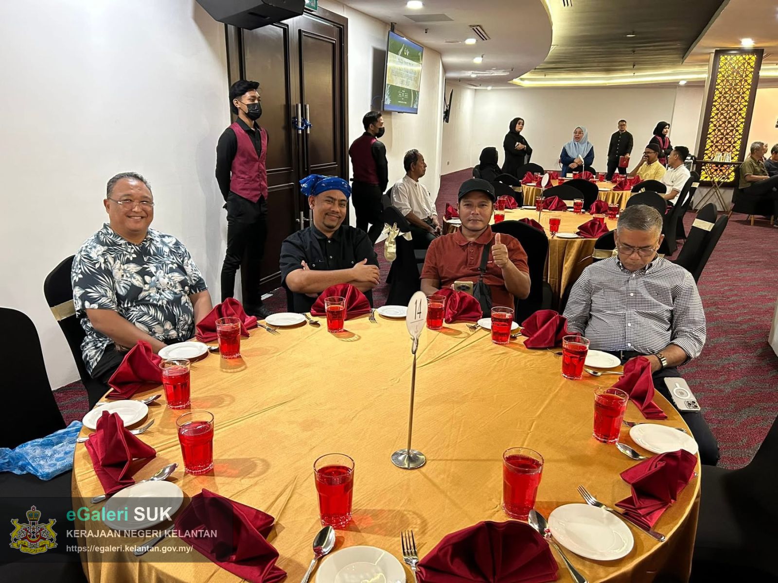 majlis-makan-malam-apresiasi-pemain-industri-pelancongan-penggiat-seni-tahun-2025-6.JPG