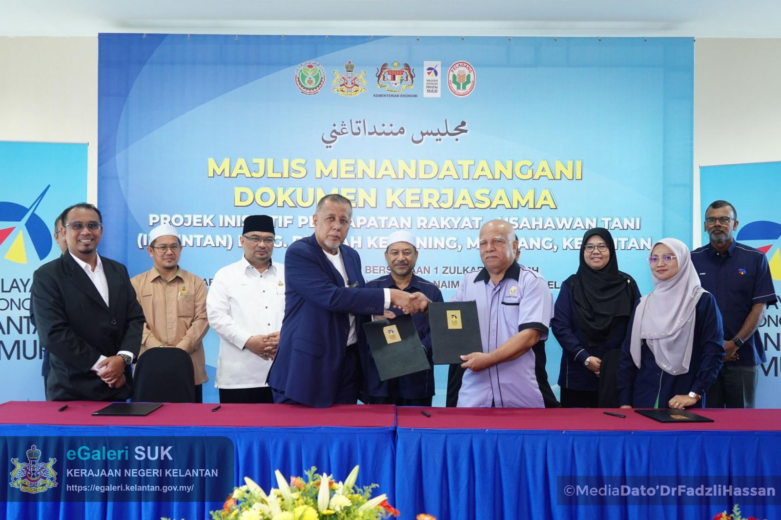 majlis-menandatangani-dokumen-kerjasama-bagi-projek-inisiatif-pendapatan-rakyat-usahawan-tani-iprintan-di-kg-bechah-kemuning-machang-6.jpg