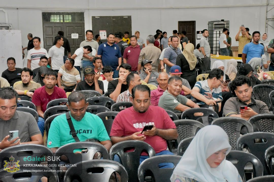 majlis-pengundian-kerjakerja-penyelenggaraan-jalan-marris-pejabat-tanah-dan-jajahan-pasir-puteh-bil-2026-25.jpg