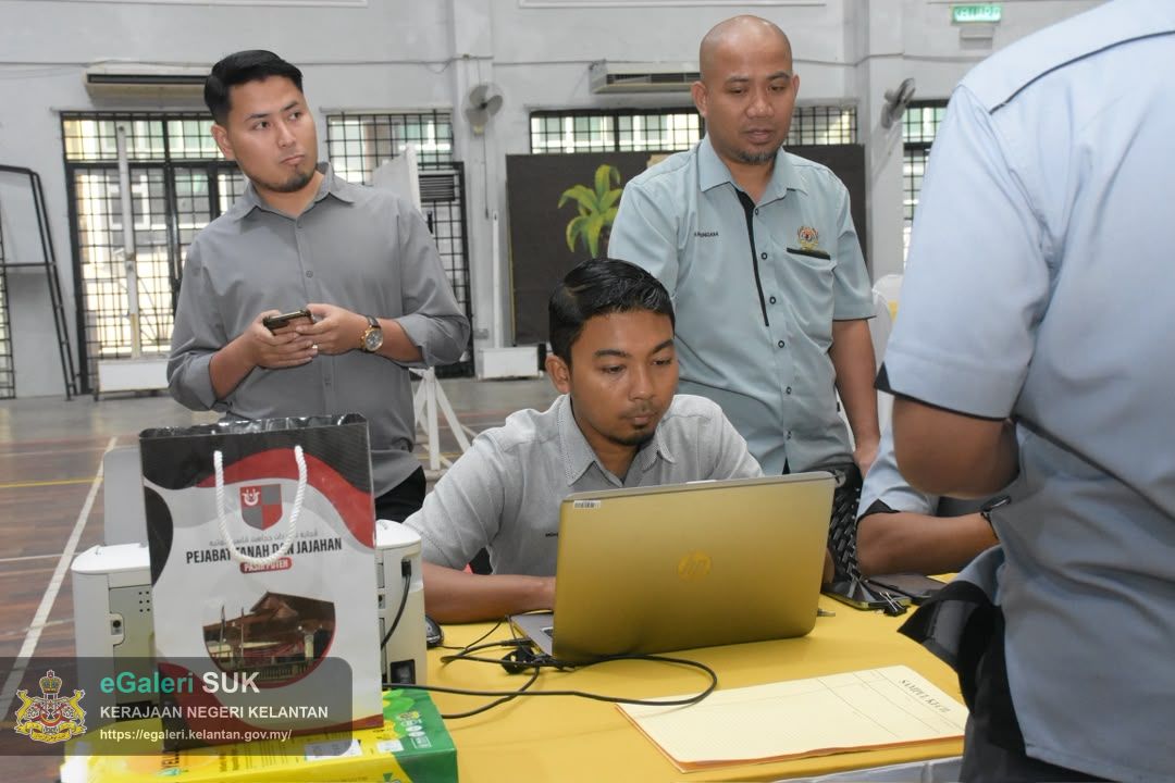 majlis-pengundian-kerjakerja-penyelenggaraan-jalan-marris-pejabat-tanah-dan-jajahan-pasir-puteh-bil-2026-4.jpg