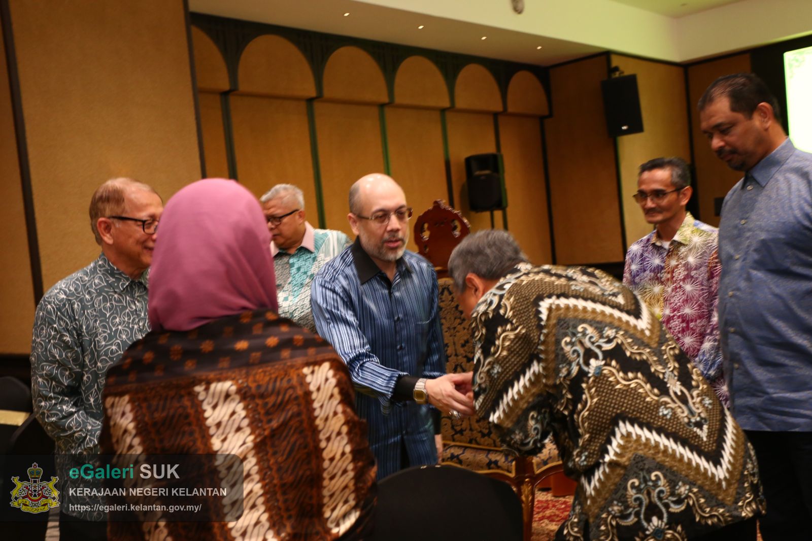 majlis-pengurniaan-sumbangan-tabung-save-palestine-kepada-humanitarian-care-malaysia-mycare-disempurnakan-oleh-yang-maha-mulia-pemangku-raja-kelantan-14.jpeg