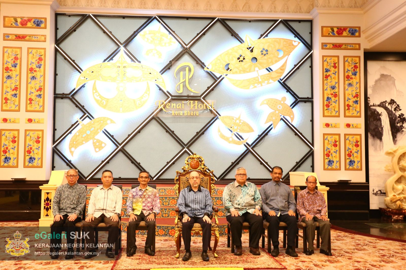 majlis-pengurniaan-sumbangan-tabung-save-palestine-kepada-humanitarian-care-malaysia-mycare-disempurnakan-oleh-yang-maha-mulia-pemangku-raja-kelantan-8.jpeg