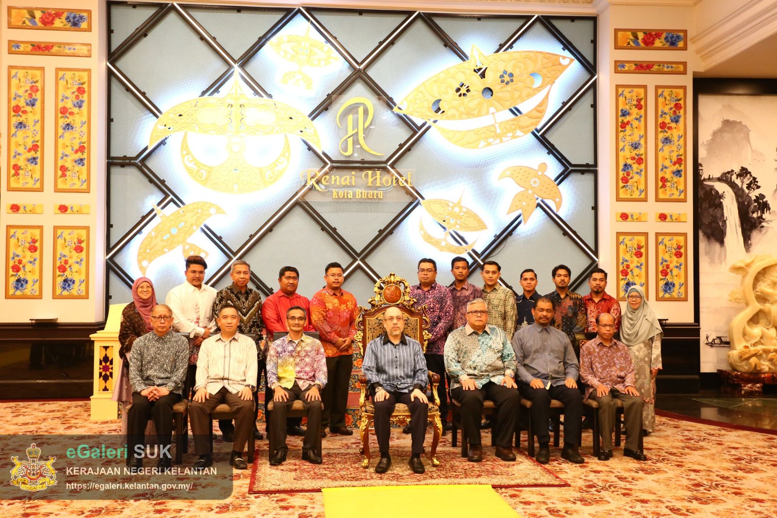 majlis-pengurniaan-sumbangan-tabung-save-palestine-kepada-humanitarian-care-malaysia-mycare-disempurnakan-oleh-yang-maha-mulia-pemangku-raja-kelantan-9.jpeg