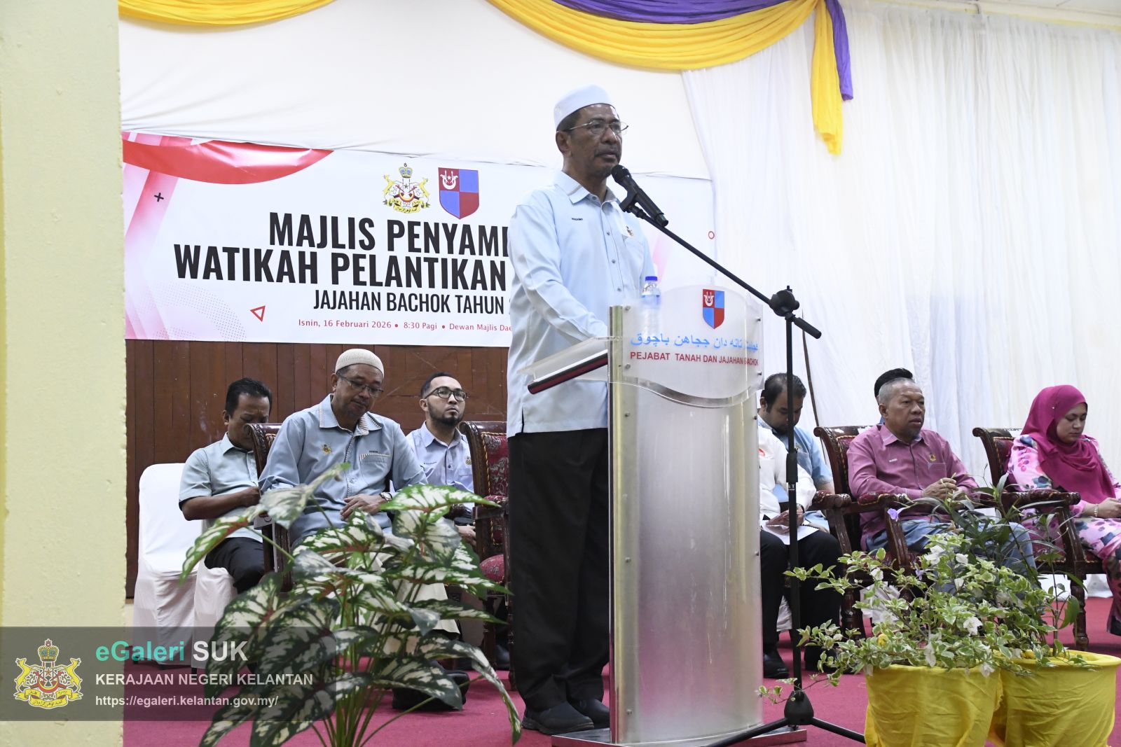 majlis-penyampaian-watikah-pelantikan-penghulu-13.JPG
