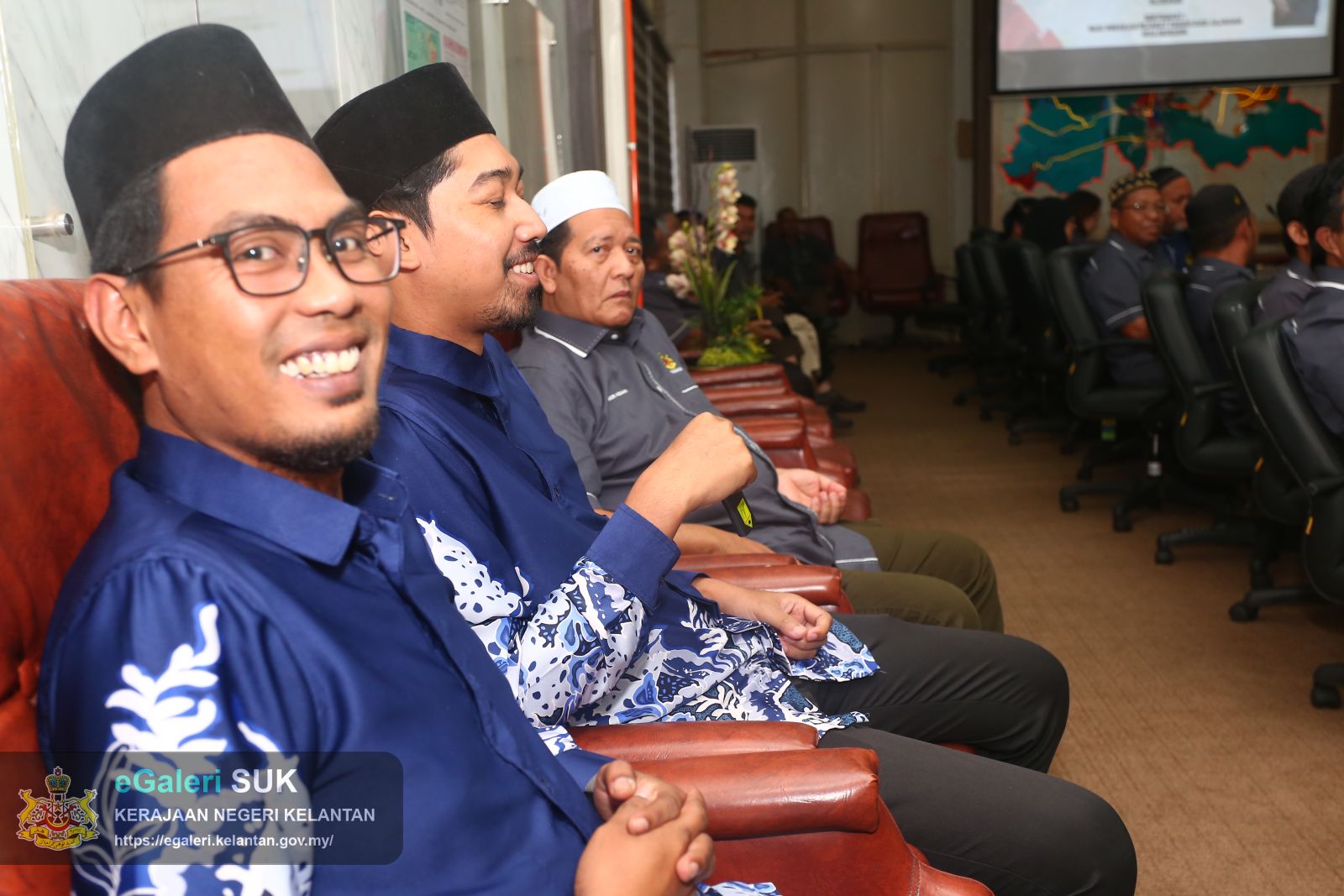 majlis-penyampaian-watikah-pelantikan-penghulu-bagi-jajahan-gua-musang-tahun-2026-10.JPG