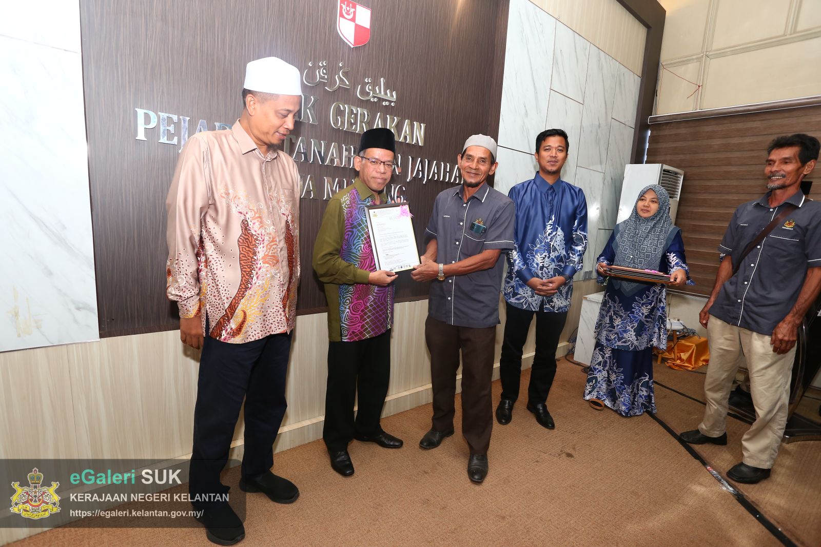 majlis-penyampaian-watikah-pelantikan-penghulu-bagi-jajahan-gua-musang-tahun-2026-16.JPG