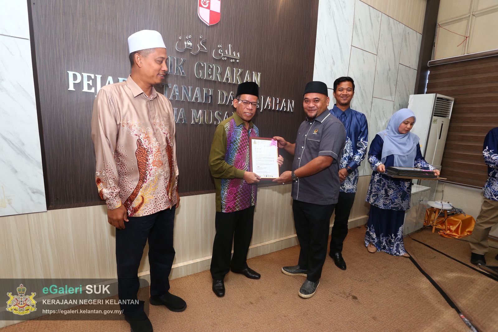 majlis-penyampaian-watikah-pelantikan-penghulu-bagi-jajahan-gua-musang-tahun-2026-23.JPG