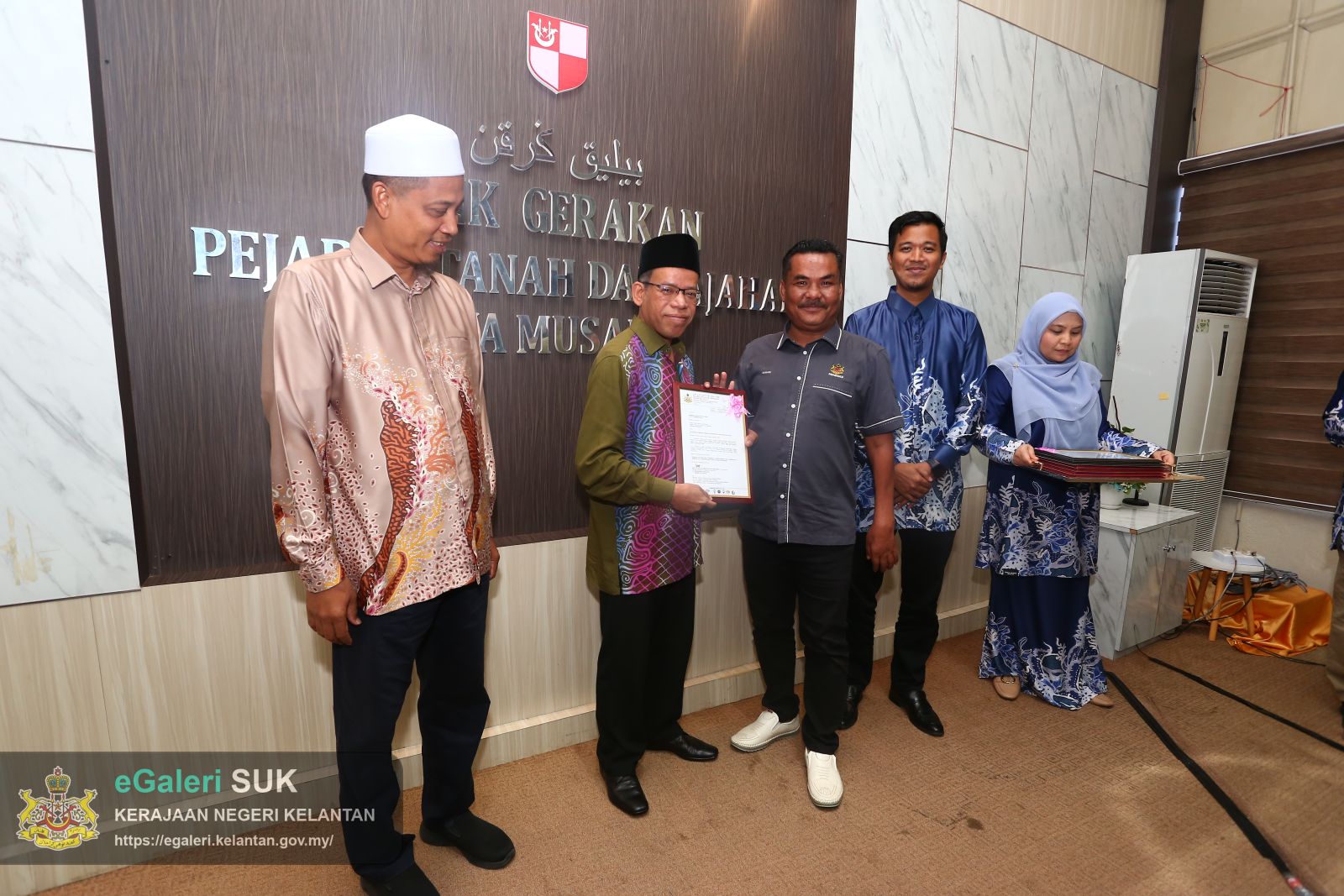 majlis-penyampaian-watikah-pelantikan-penghulu-bagi-jajahan-gua-musang-tahun-2026-38.JPG